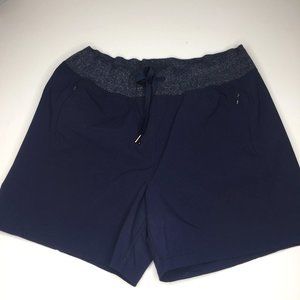 te verde women's size M navy shorts.